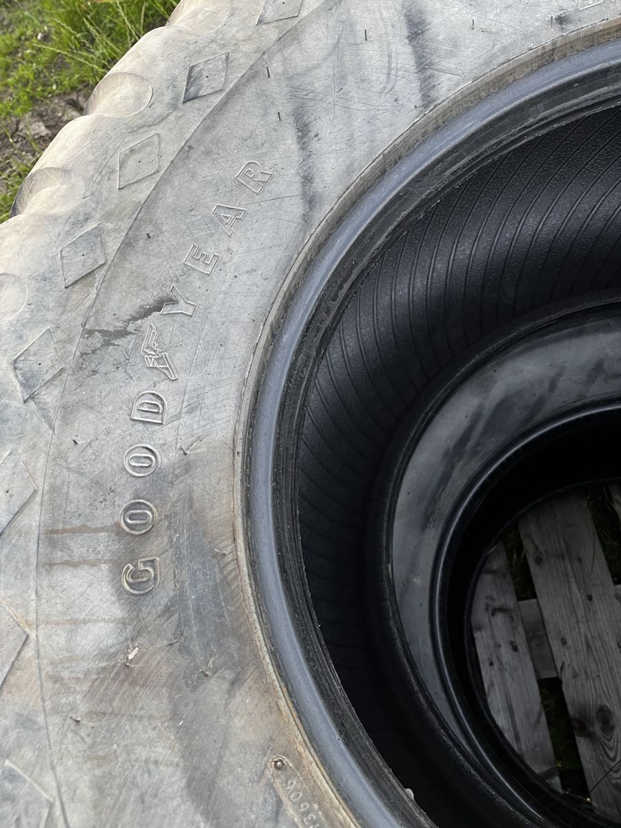 Pneus & Roues: Reifen 550/60-22.5 – D'occasion à Züberwangen par pippo685 4