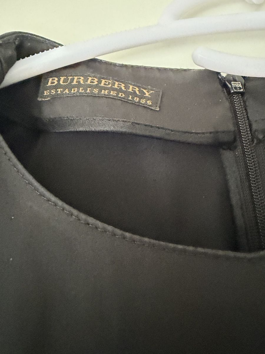 Kleider: Burberry dress, size 38 – Gebraucht aus Zollikon von ele_7bmr 2
