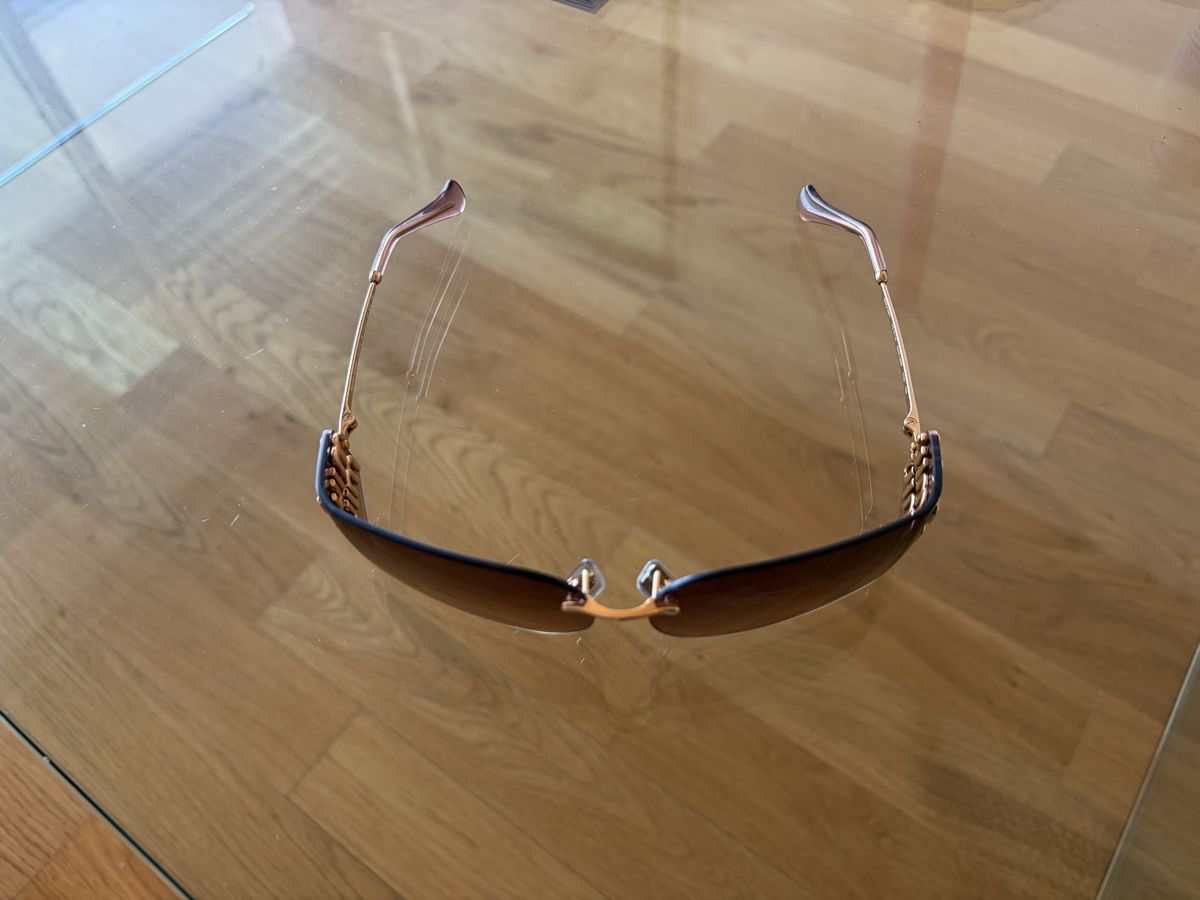 Miu Miu Occhiali & Lenti: miumiu sunglasses – Nuovo (secondo la descrizione) da Oberglatt ZH venduto da fashionista7 4