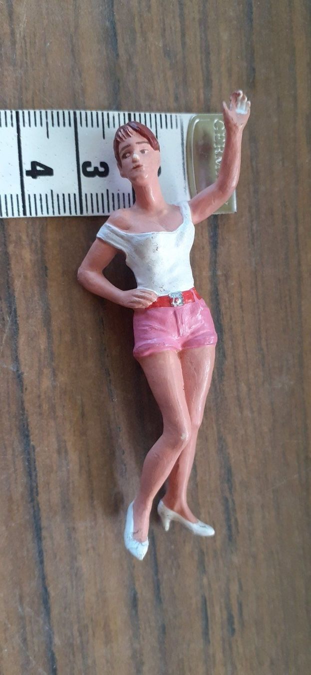 Statuette: Figur Pin Up Vintage – Usato da Mörschwil venduto da lindaswunderkiste 1