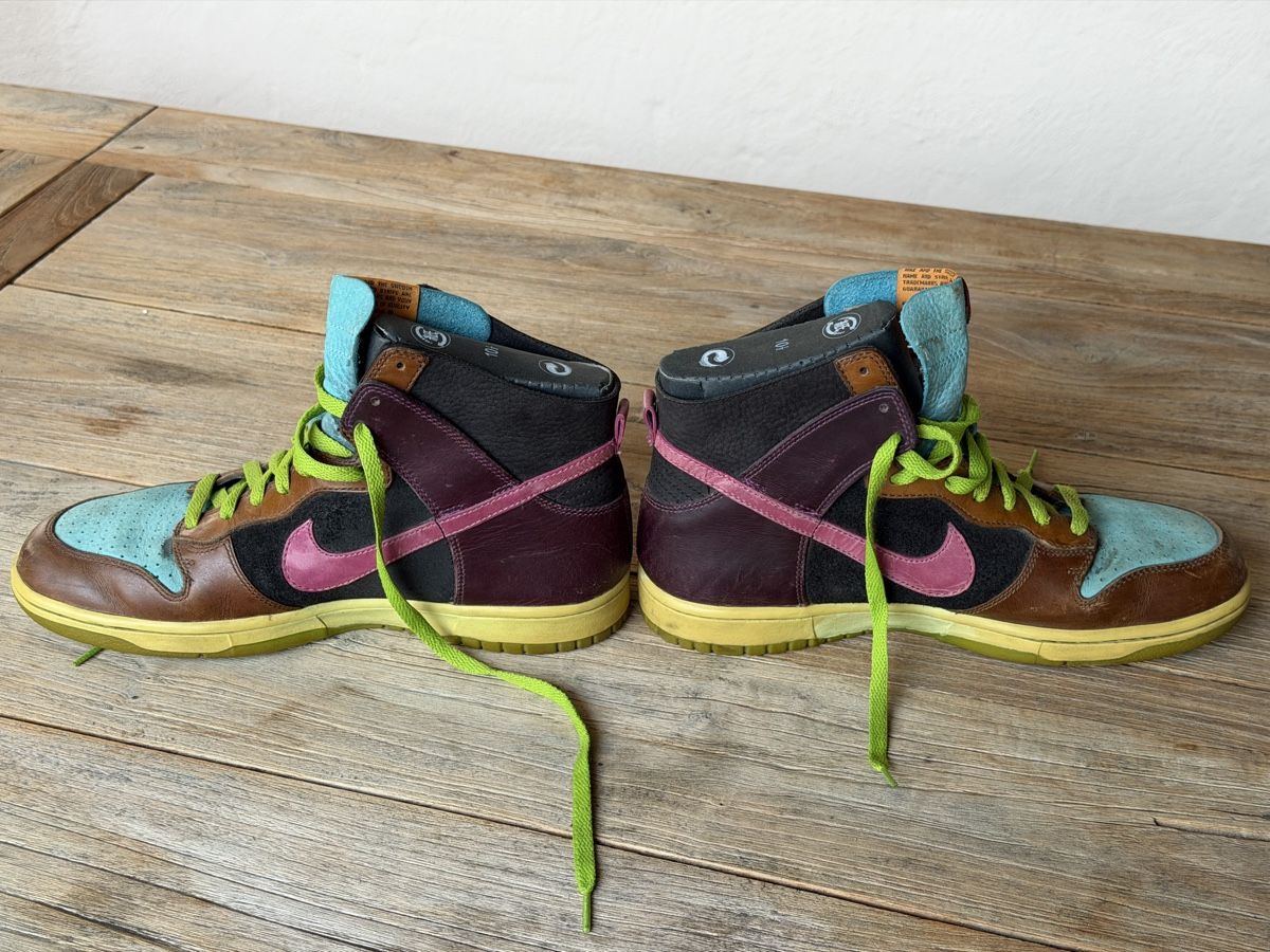 Nike Herrenschuhe: Nike Dunk High "UNDEFEATED" 2005 - US10.5 – Gebraucht aus Küsnacht von Niederdorf-Sales 2