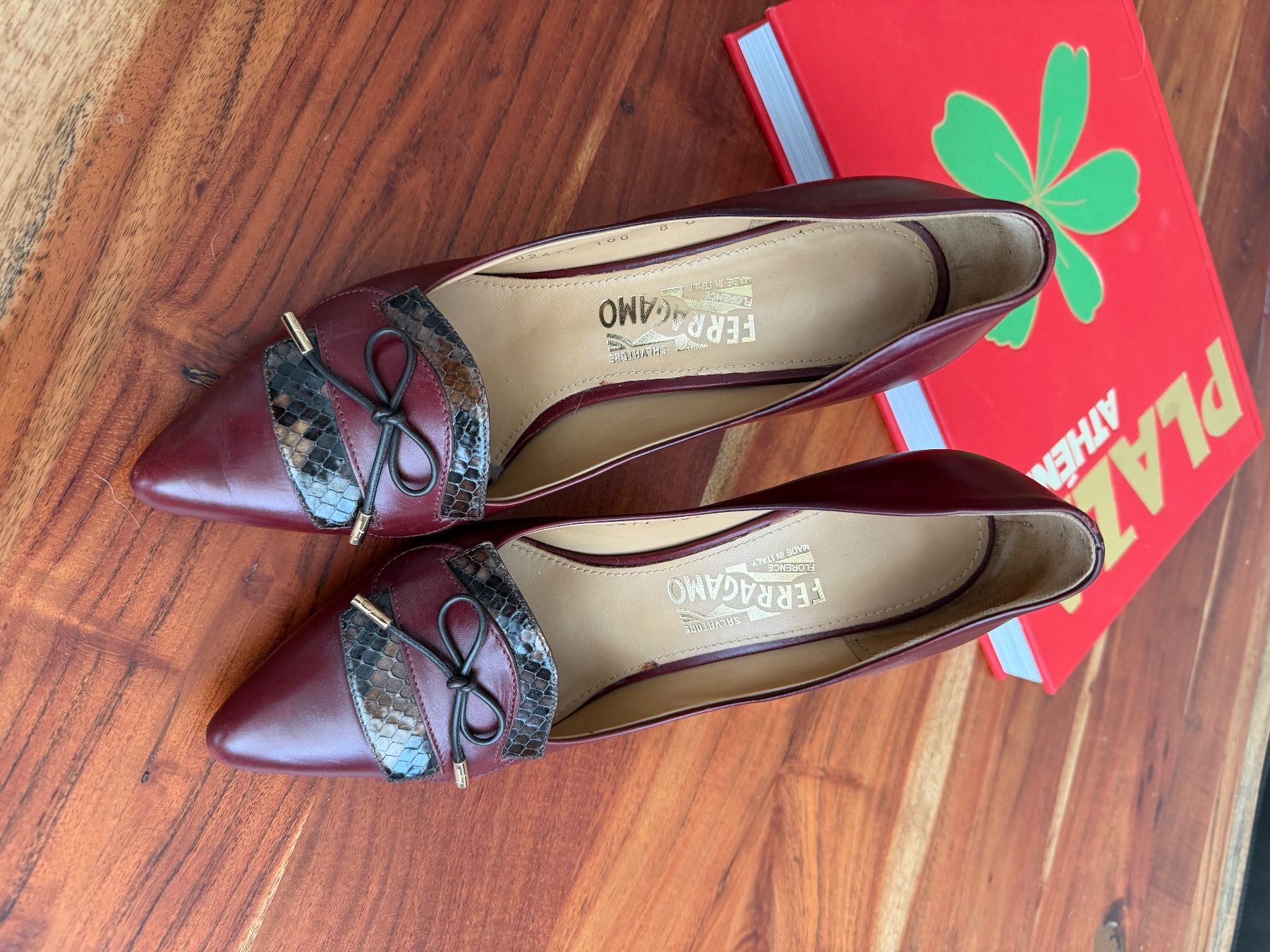 Salvatore Ferragamo Chaussures femmes: Ferragamo pumps – D'occasion à Zürich par kar_6syy