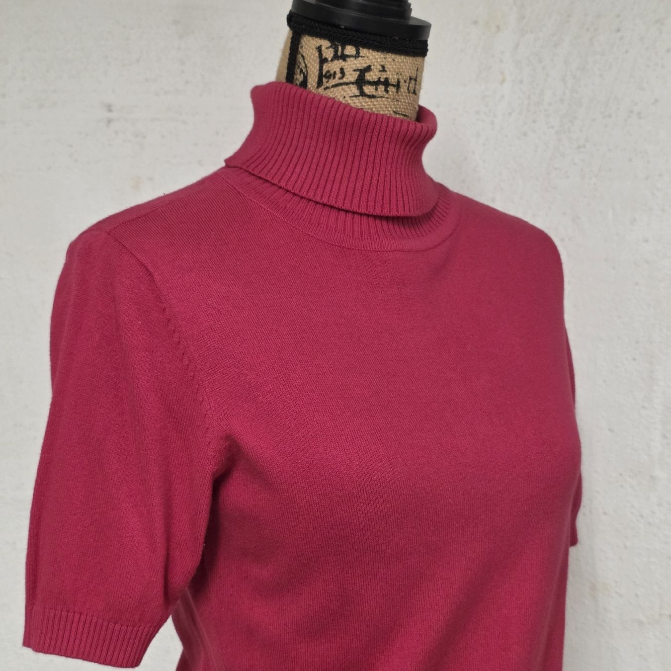 Maglioni & Felpe: Bordeaux Rollkragenshirt Gr. 36/38 - Kurzarm Baumwolle – Usato da Rheinsulz venduto da Gilea 2