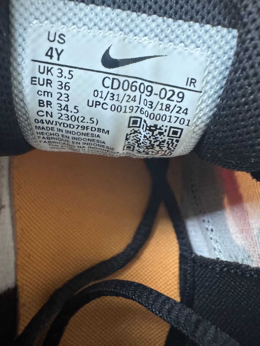 Nike Scarpe per ragazzi: Nike Air Max Plus Sunset taille 36 – Usato da Chatelaine venduto da lae_7h8n 4
