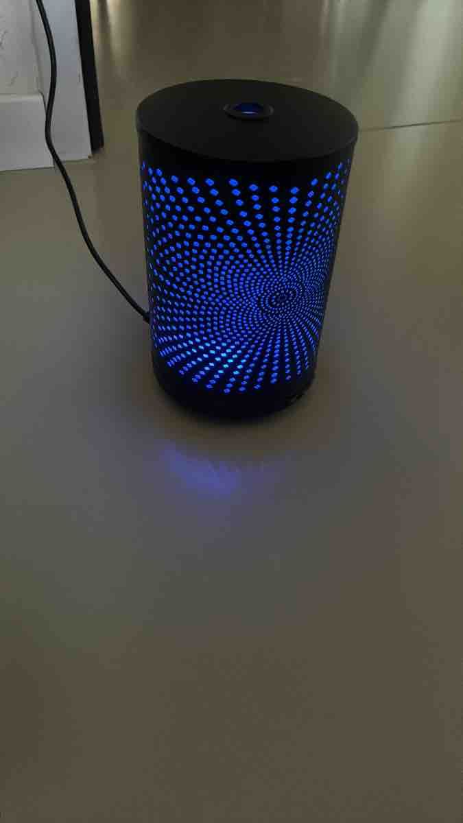 Diffusori di oli essenziali: Essential Oil Diffuser with LED Lighting – Nuovo (secondo la descrizione) da Zürich venduto da and_bbr2 1