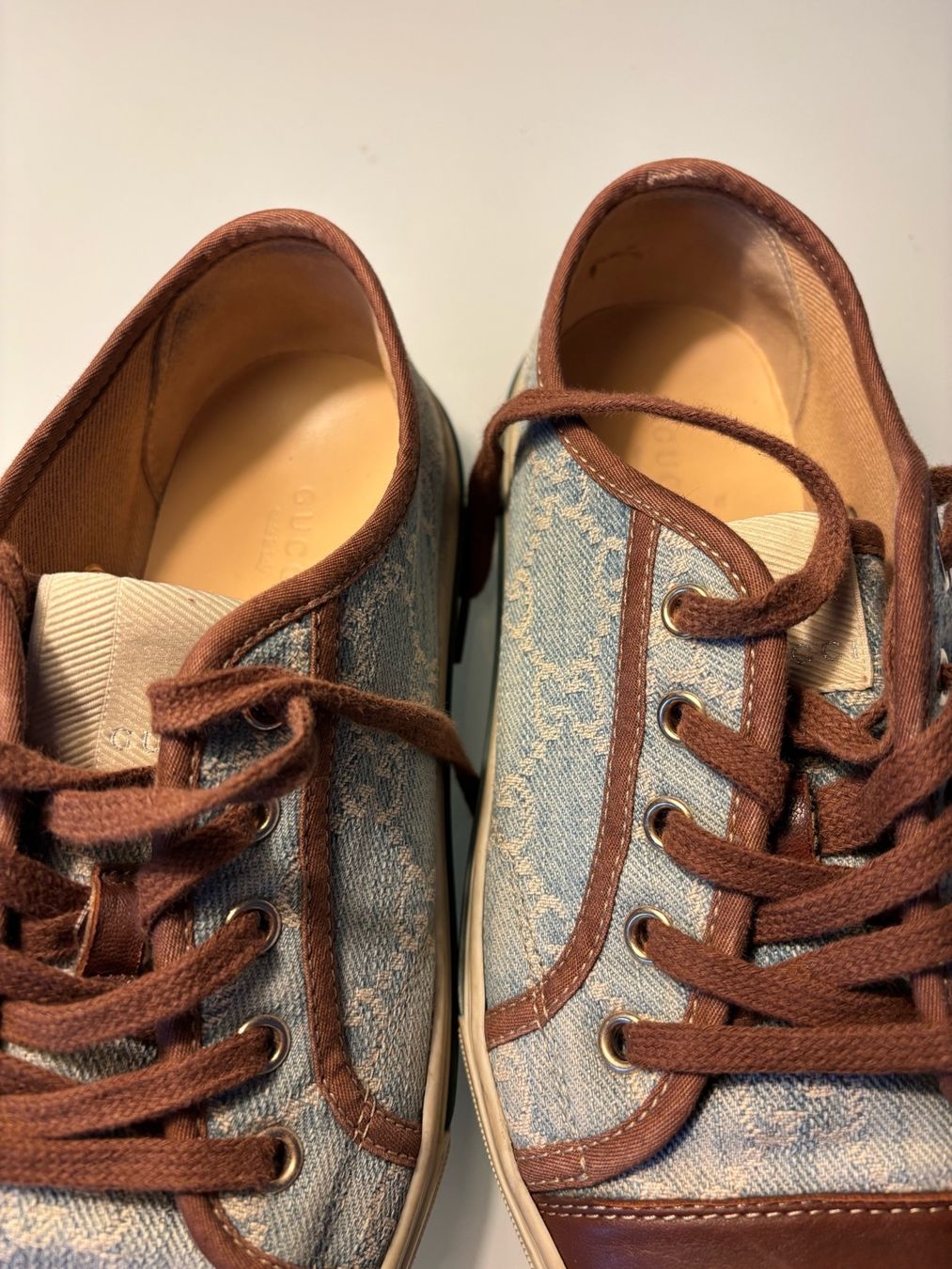 Scarpe da donna: Sneakers Gr.38,5 – Usato da Eglisau venduto da SAM240186 6