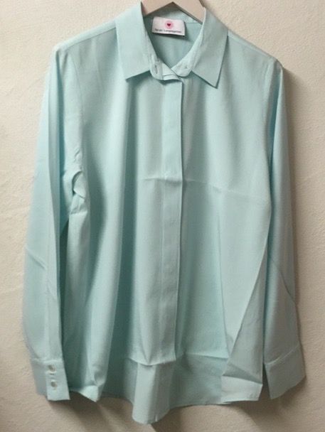 Camicette: Herzensangelegenheit Bluse Langarm Seide hell türkis Gr 44 – Nuovo e nell'imballaggio originale da Zürich venduto da rar_b2y9