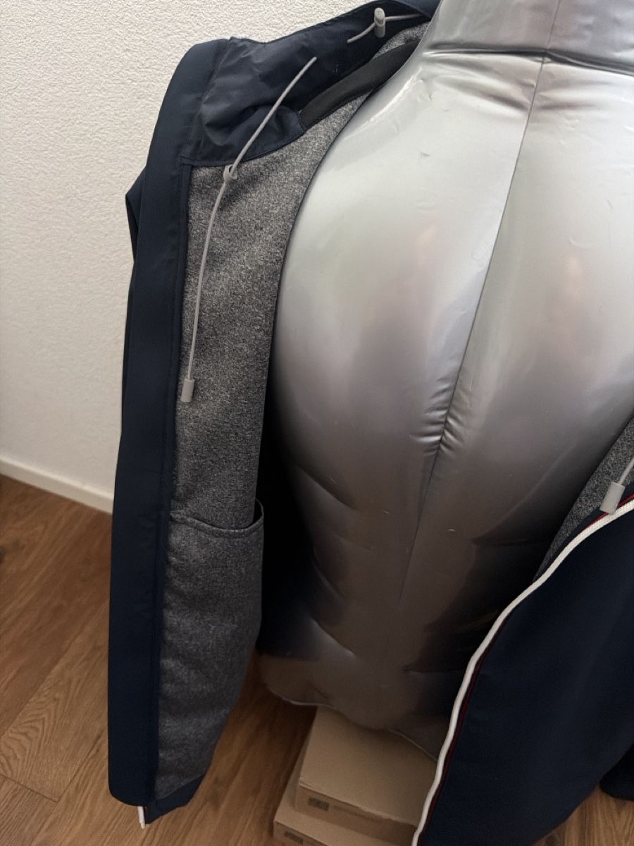 Jacken: Jacke Alcott Neuwertig  – Gebraucht aus Münchwilen TG von giu_75tp 2
