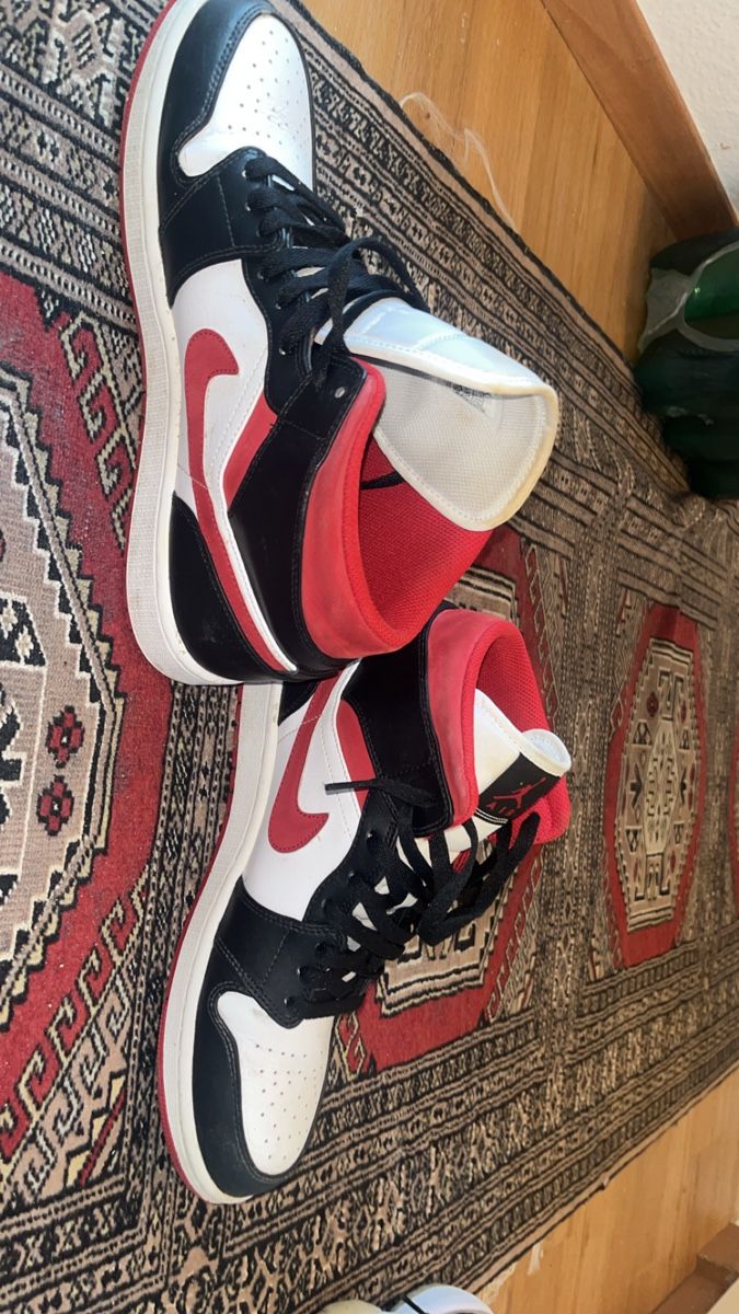 Jordan Herrenschuhe: 2 paar sneaker – Gebraucht aus Buchs AG von dim_6c9l 4