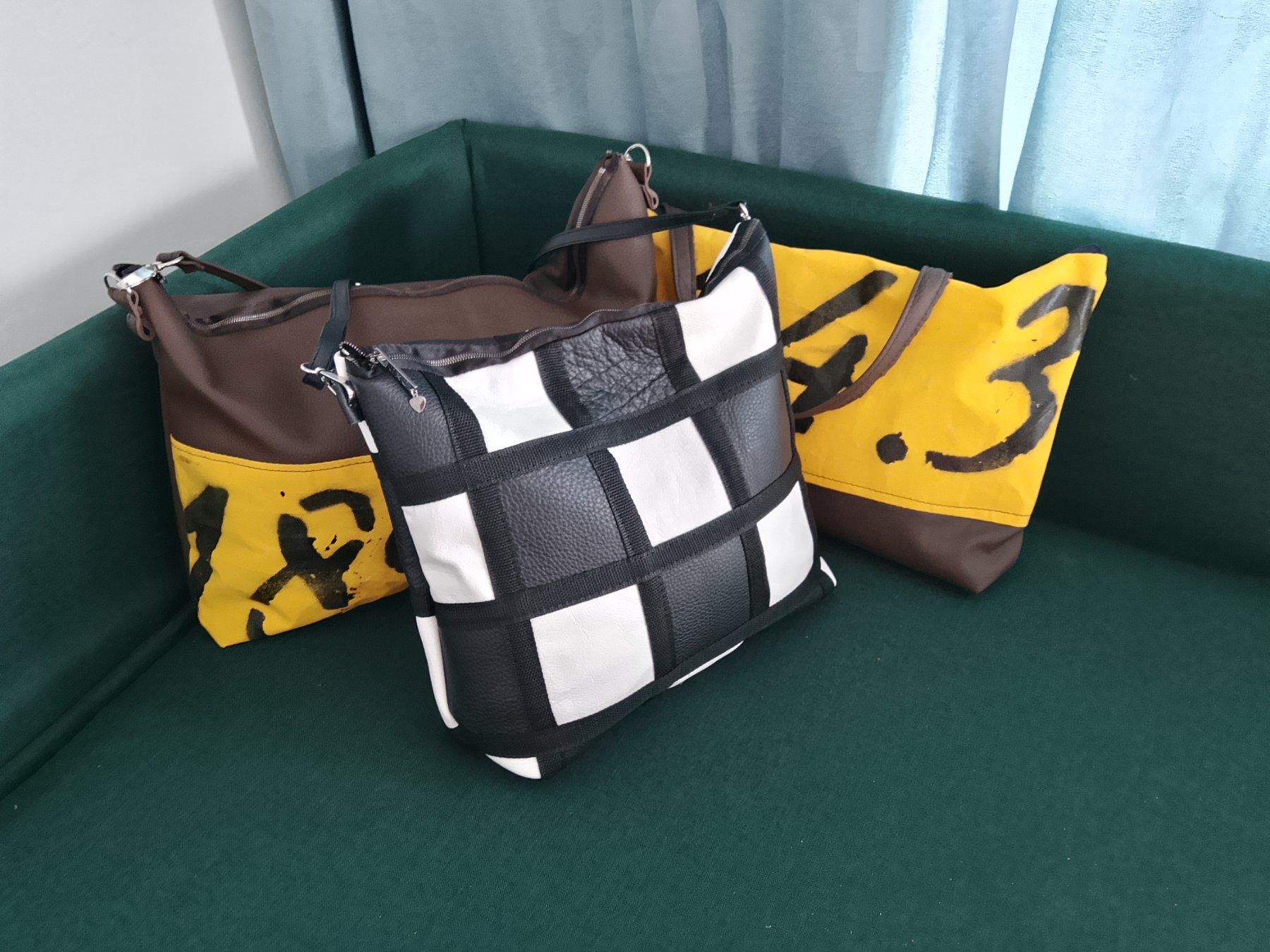 Sacs femmes: Trendy Schultertasche aus Leder-Patchwork – Neuf (Voir description) à Bellikon par MellonCollieMitTwint 1
