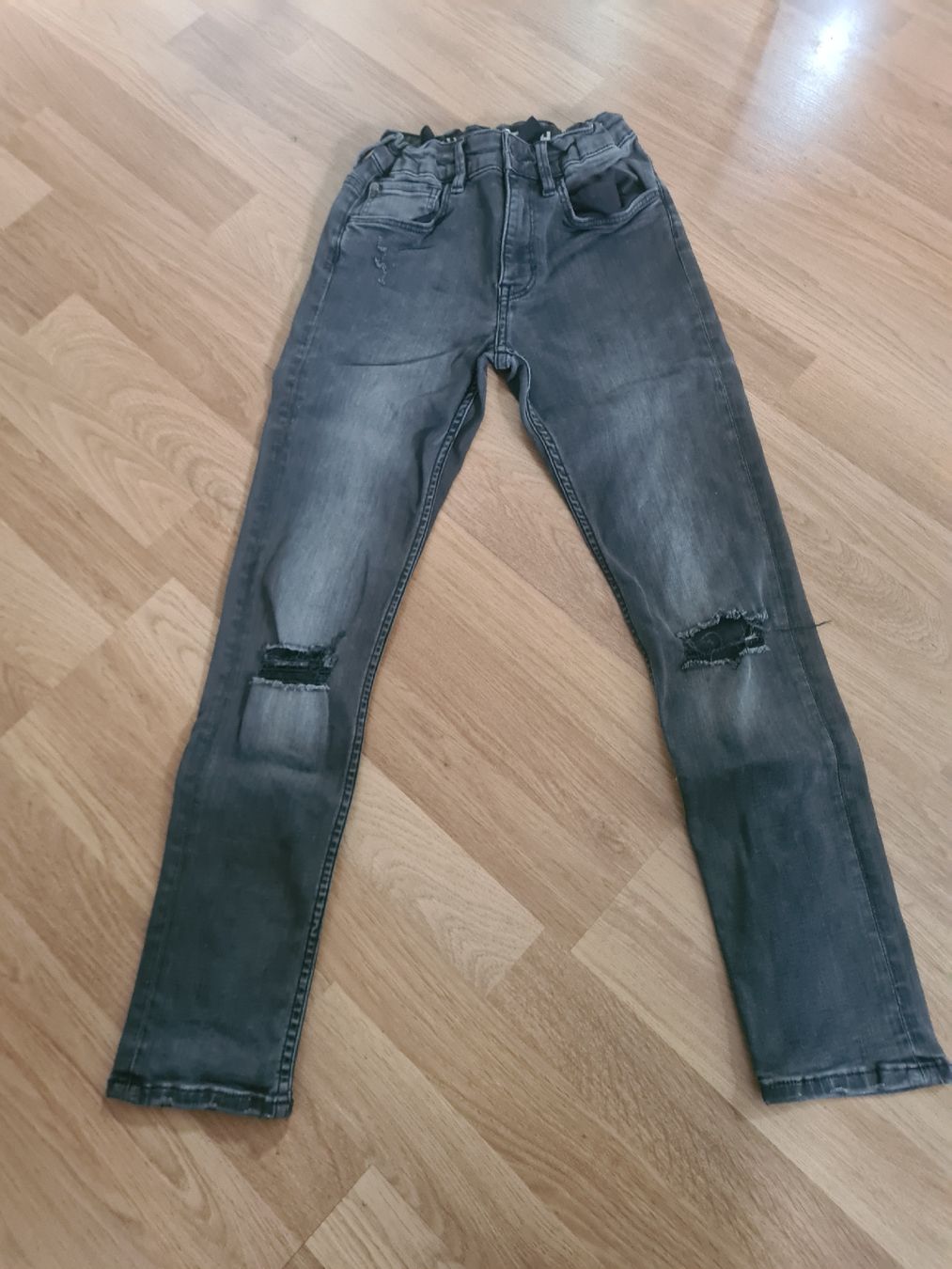 Hosen: 3 Jeans Hosen  Gr. 134 - 146 – Gebraucht aus Villmergen von Conny_86 8