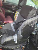 Britax Kindersitz dualfix m i-size