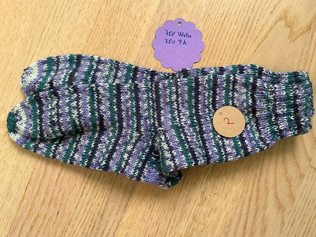 Chaussettes: Socken handgestrickt Gr 36/37  – Neuf avec emballage d'origine à Liestal par Strigg-Grossmami 2