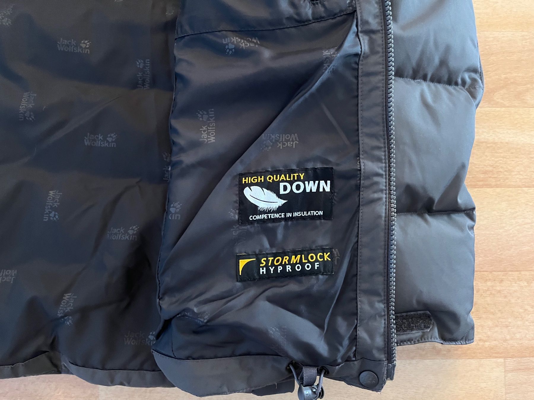 Jack Wolfskin Giacche: Jack Wolfskin Daunenjacke Grösse L – Usato da Adliswil venduto da Eseestern 2