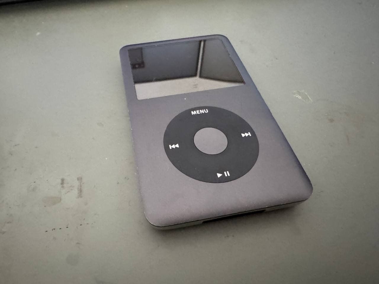 Apple Lettore multimediale portatile: Apple iPod Classic 120 GB Grau - A1238 6. Generation – Usato da Wolhusen venduto da uyan 2