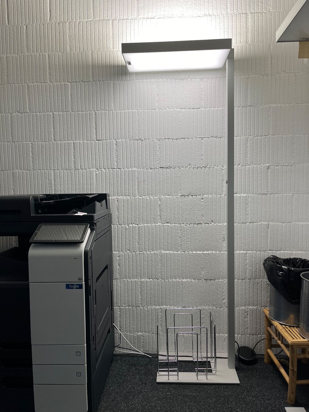 Lampen: LED-Stehlampe Büro – Gebraucht aus Ottikon von michel_13