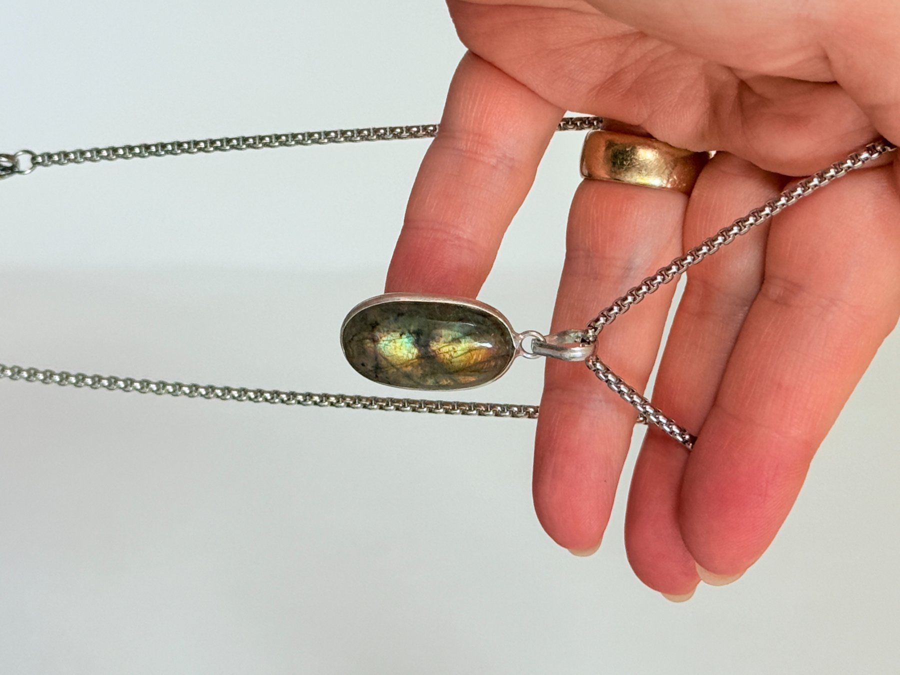 Colliers: Collier labradorite, élégant et tendance ✨ – Neuf avec emballage d'origine à Genève par AWWA 3