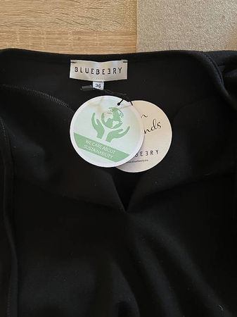 Neu ! Kleid der Marke Bluebeery, Grösse 36, hoher Neupreis
