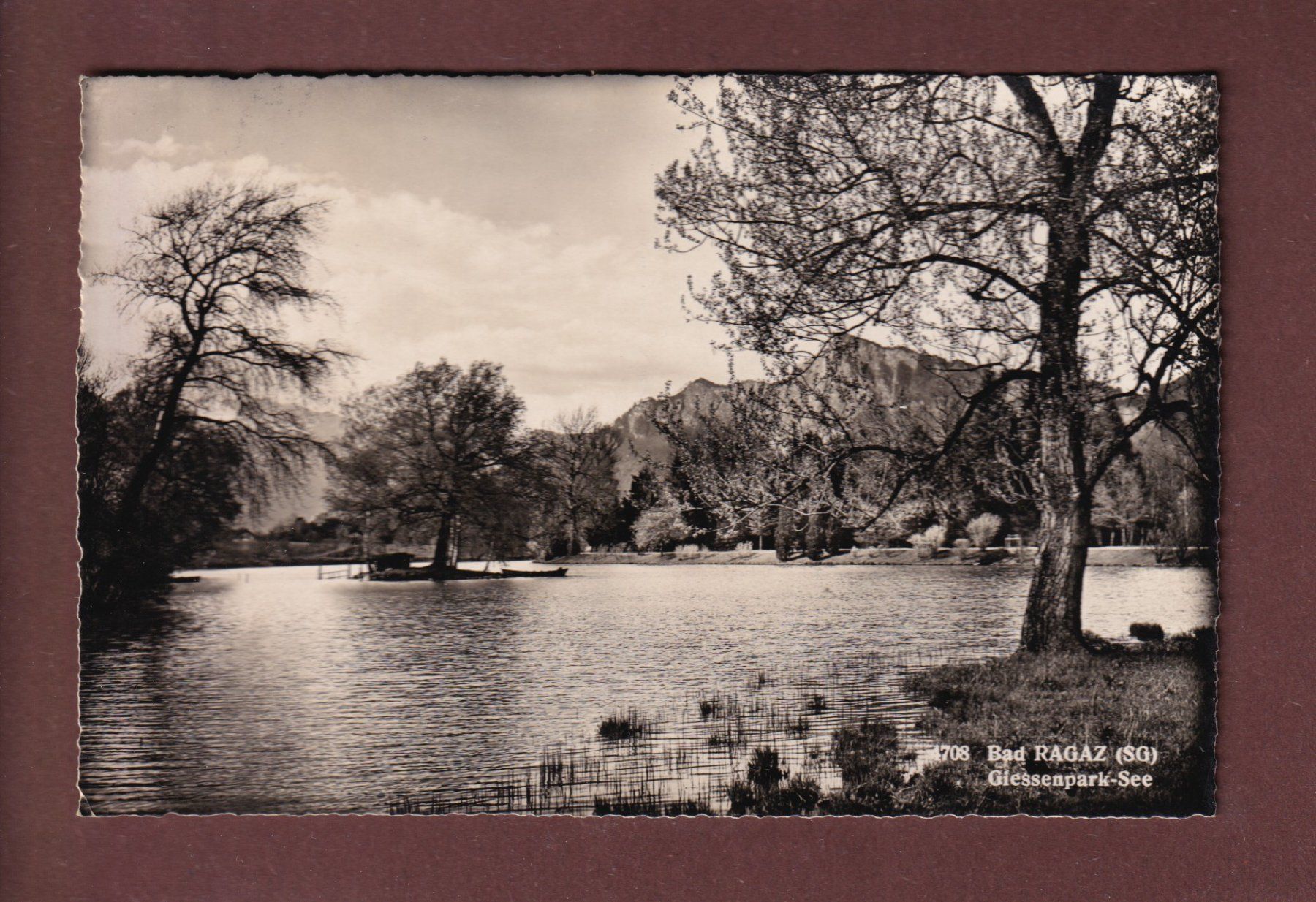 Cartoline postali: BAD RAGAZ - Giessenpark-See - 1951 – Usato da Pully venduto da nicecards-shop