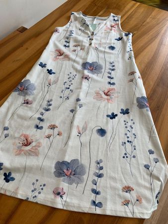 Maria & Gabriele lässiges Blütenkleid mit Taschen Gr M *NEU*