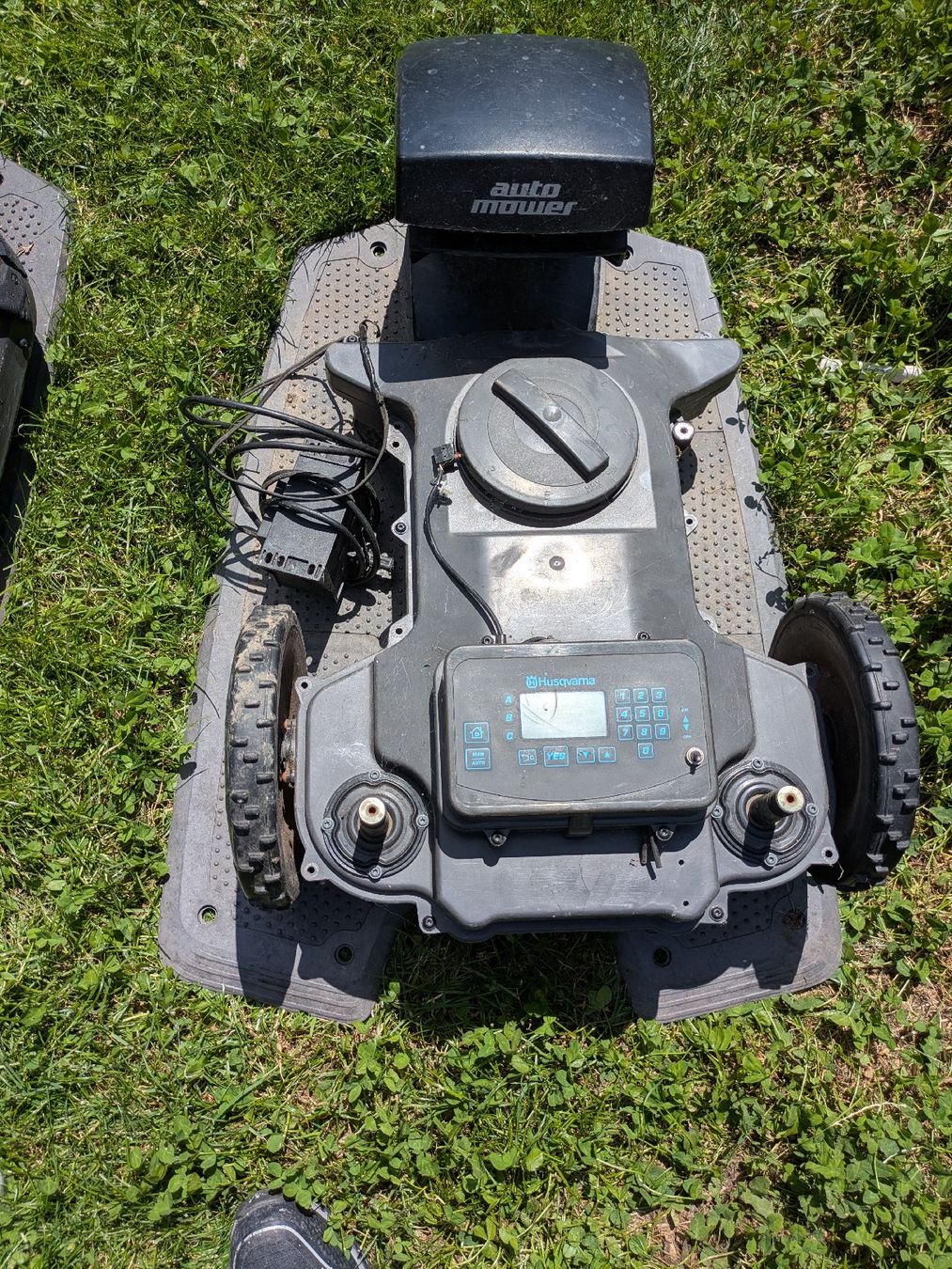 Husqvarna Rasenmäher: Husqvarna 230cx  – Defekt aus Montmagny von X-king 2