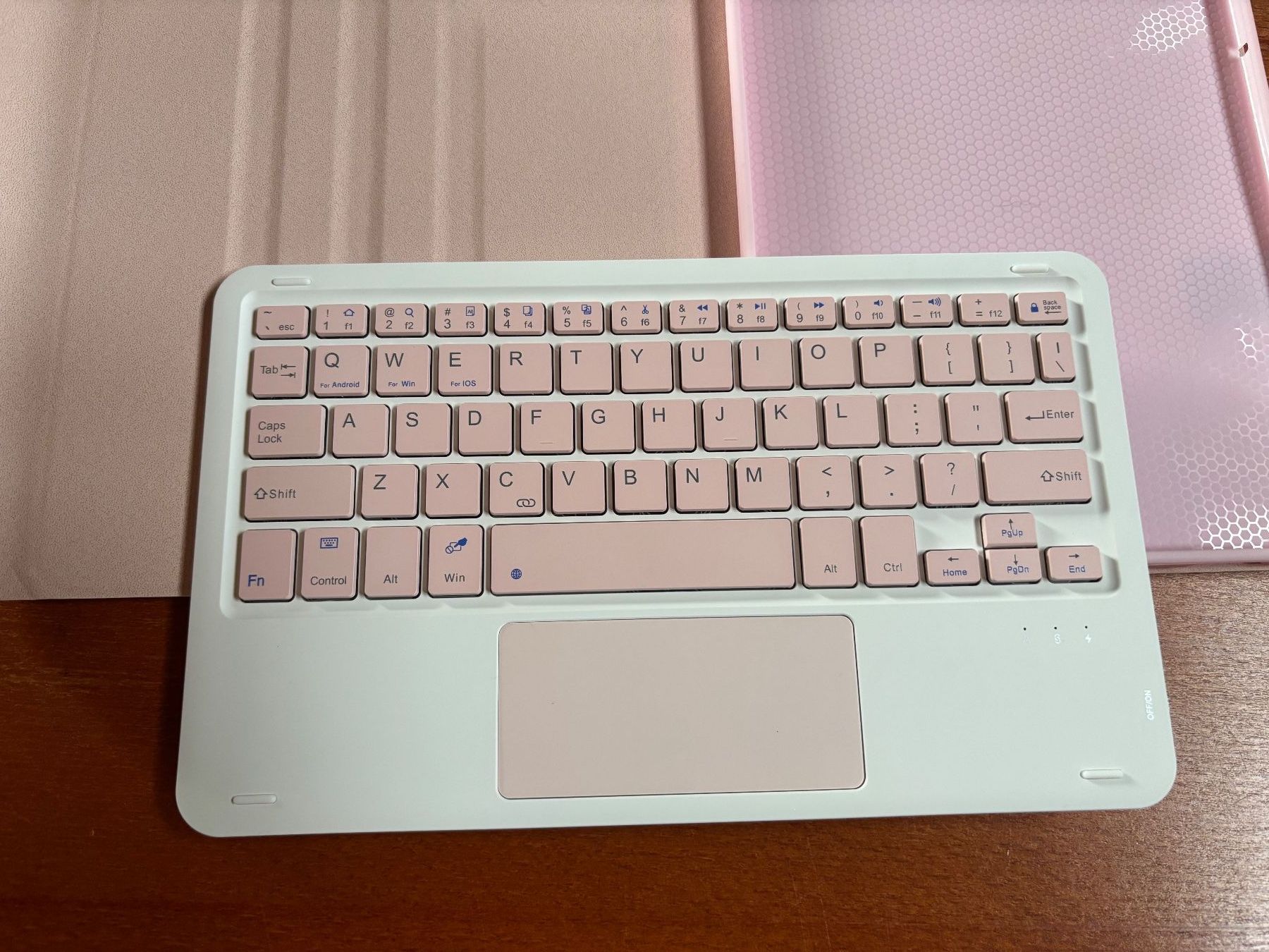Covers & Taschen: Rosa Tablett Cover, magnetischem Keyboard, Tab P11 2nd Gen – Neu (gemäss Beschreibung) aus Oberbuchsiten von annaxlunax 2