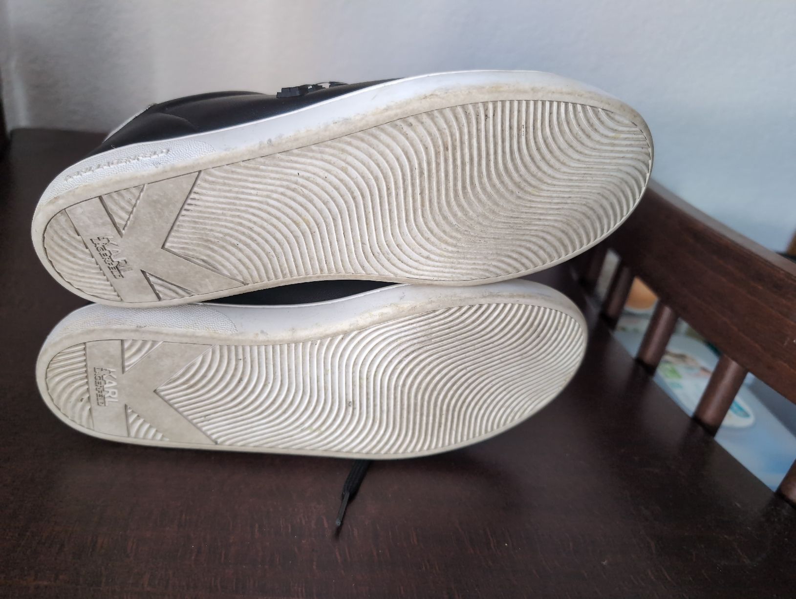 Karl Lagerfeld Damenschuhe: Karl Lagerfeld Sneaker schwarz – Gebraucht aus Busswil BE von MissMuffin 6