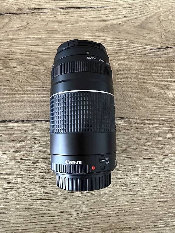 Obiettivi: Canon EF 75-300mm 4.0-5.6 III Objektiv – Usato da Niederrohrdorf venduto da eic_kq8p