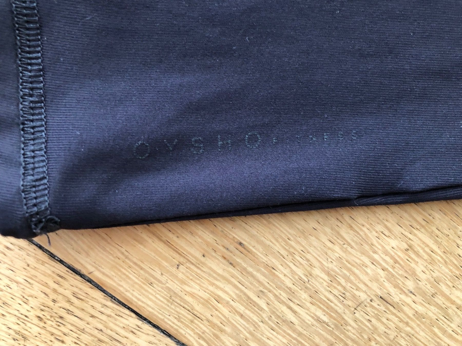 Oysho Tops: OYSHO Sportstop. Anthrazitgrau. Gr L. – Gebraucht aus Bern von Etzy 9
