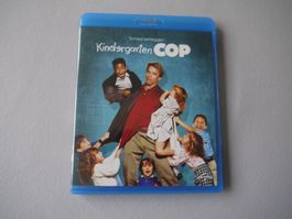 KINDERGARTEN COP(1990) - Schwarzenegger