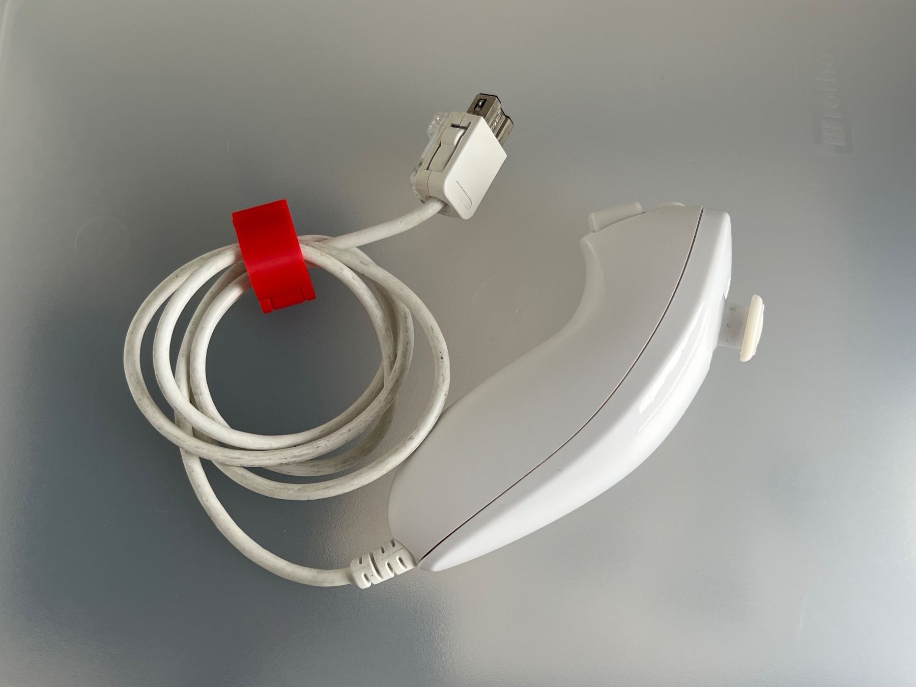 Nintendo Controller: Wii Nunchuk Controller weiss – Gebraucht aus Uttigen von sonorsonic