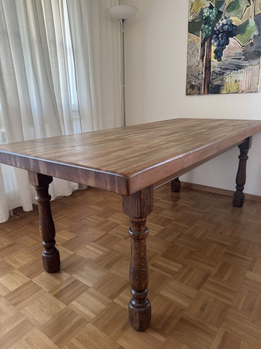 Tische: Massiver Klostertisch Eiche, 200x90cm – Gebraucht aus Basel von p_ill24