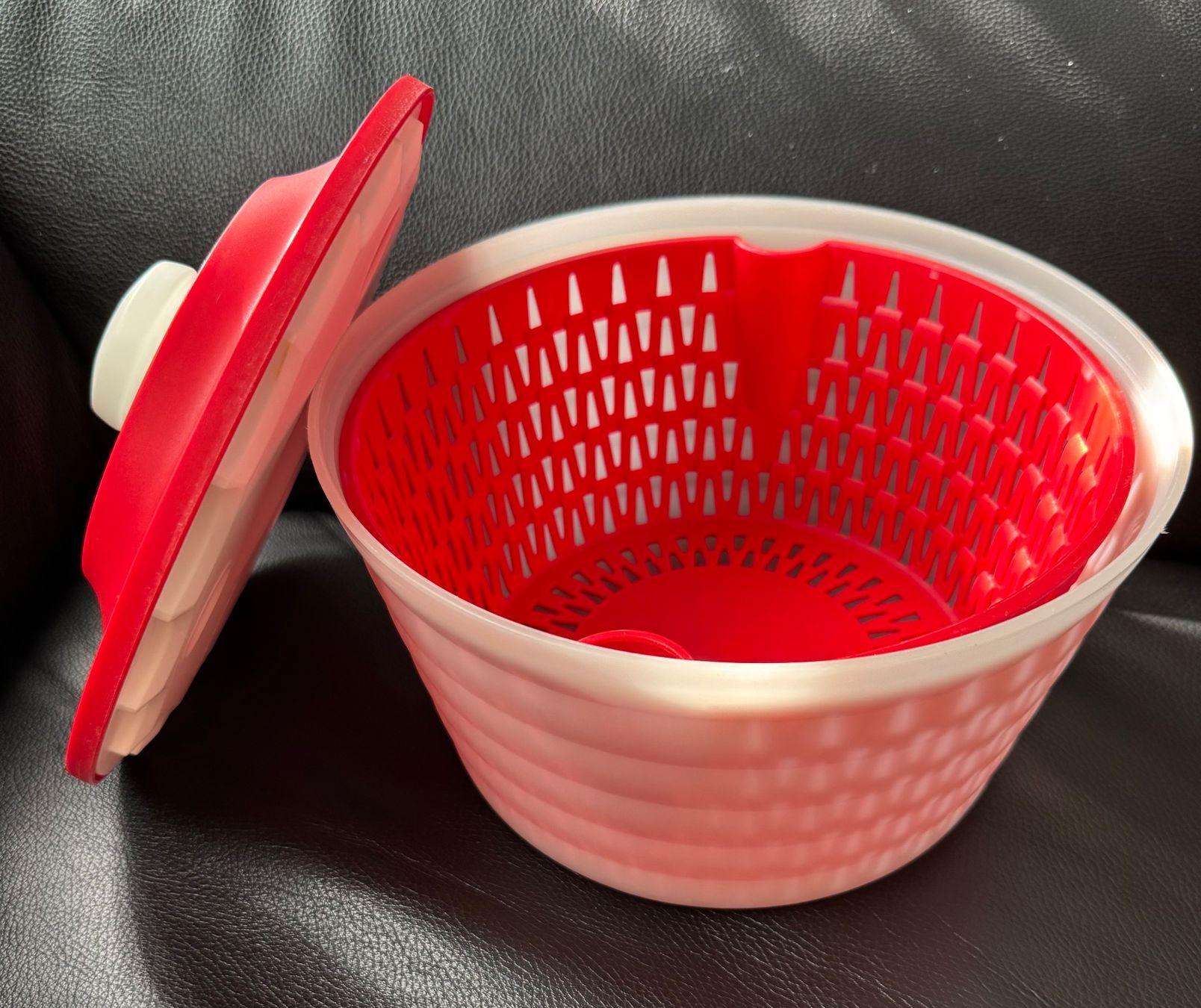 Tupperware Appareils de cuisine: Tupperware Salatschleuder – D'occasion à Herzogenbuchsee par zukerka 1