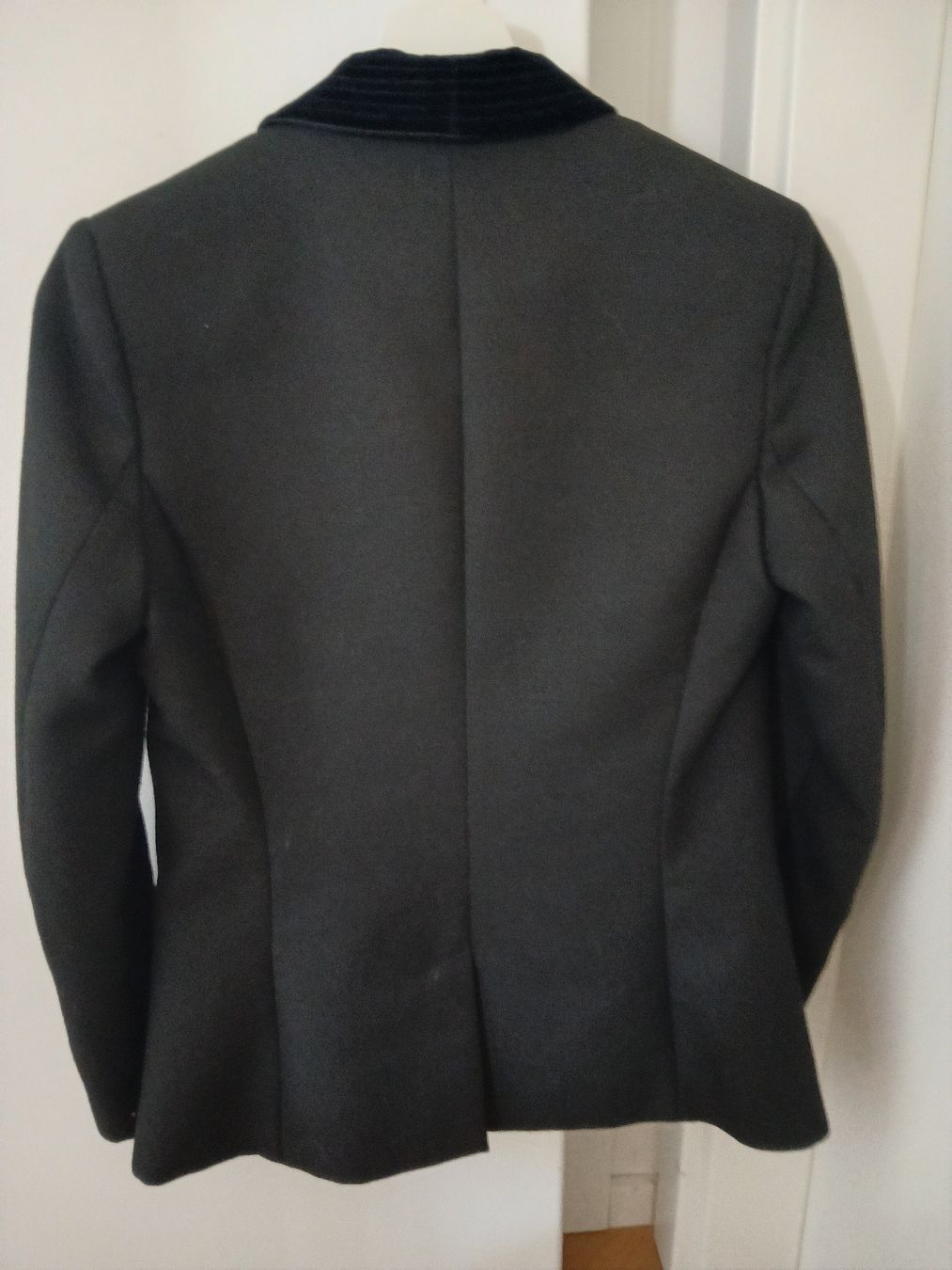Claudie Pierlot Vestes: blaser noir élégant – Neuf (Voir description) à Rolle par sandrineb02 1