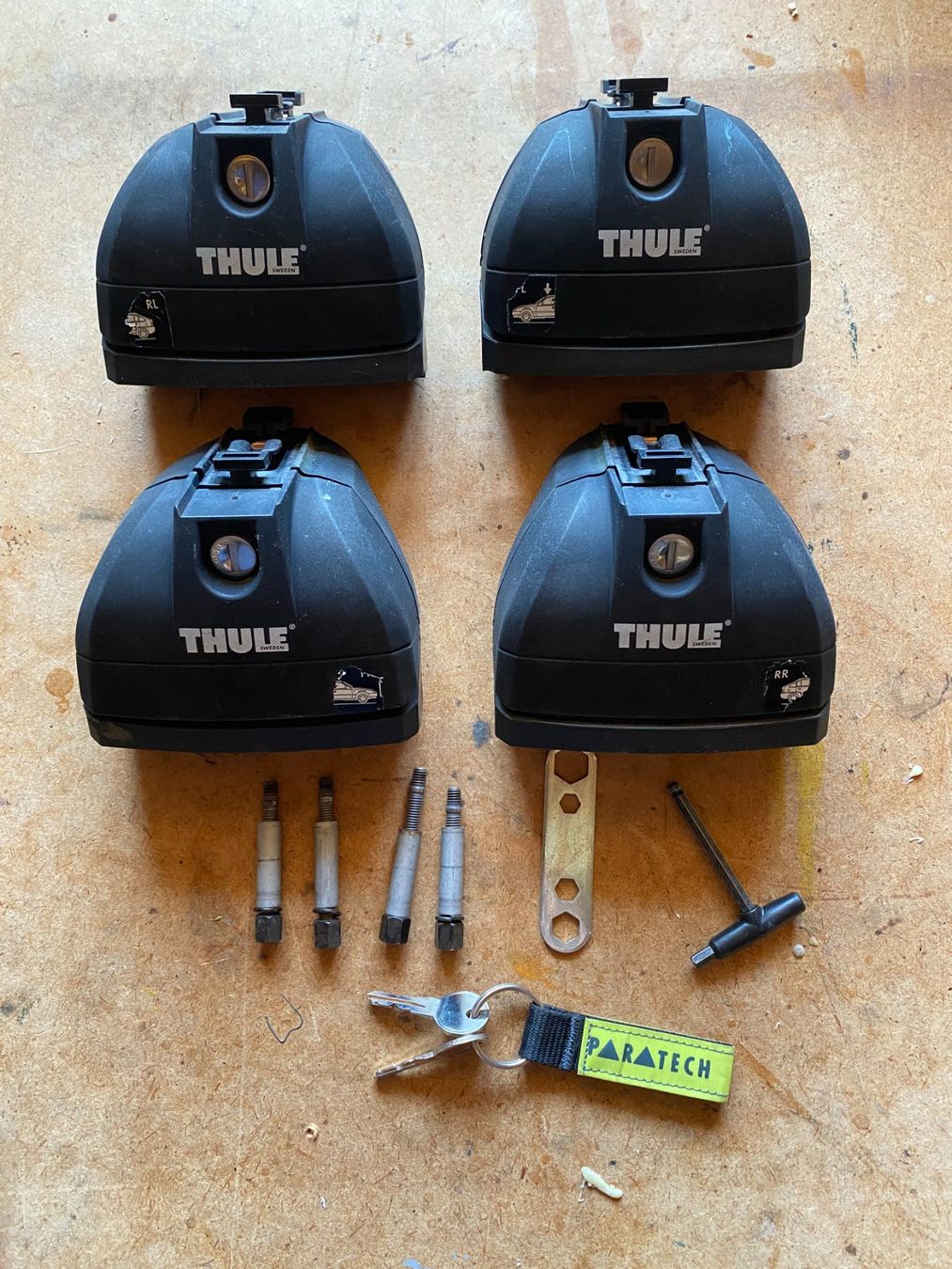 Thule Dachträger: Thule Rapid System 753 Fußsatz – Komplettset mit Schlössern – Gebraucht aus Ricken SG von Sundancespirit