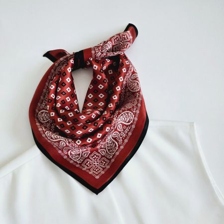 New 53cm 100% Silk Maroon Red Paisley Mini Squares Neckscarf