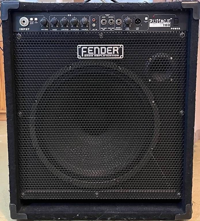 Fender Amplificatori: Ampli Fender bass – Usato da Lausanne 27 venduto da Treblig7
