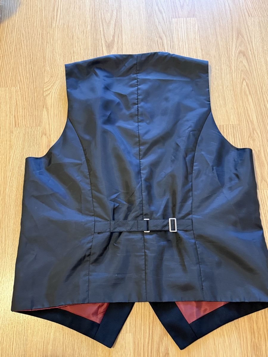 Gilet & Giacche: Elegante Weste Herren Gr. M – Usato da Oberhofen Thun'see venduto da ClaudiaKelesh 1