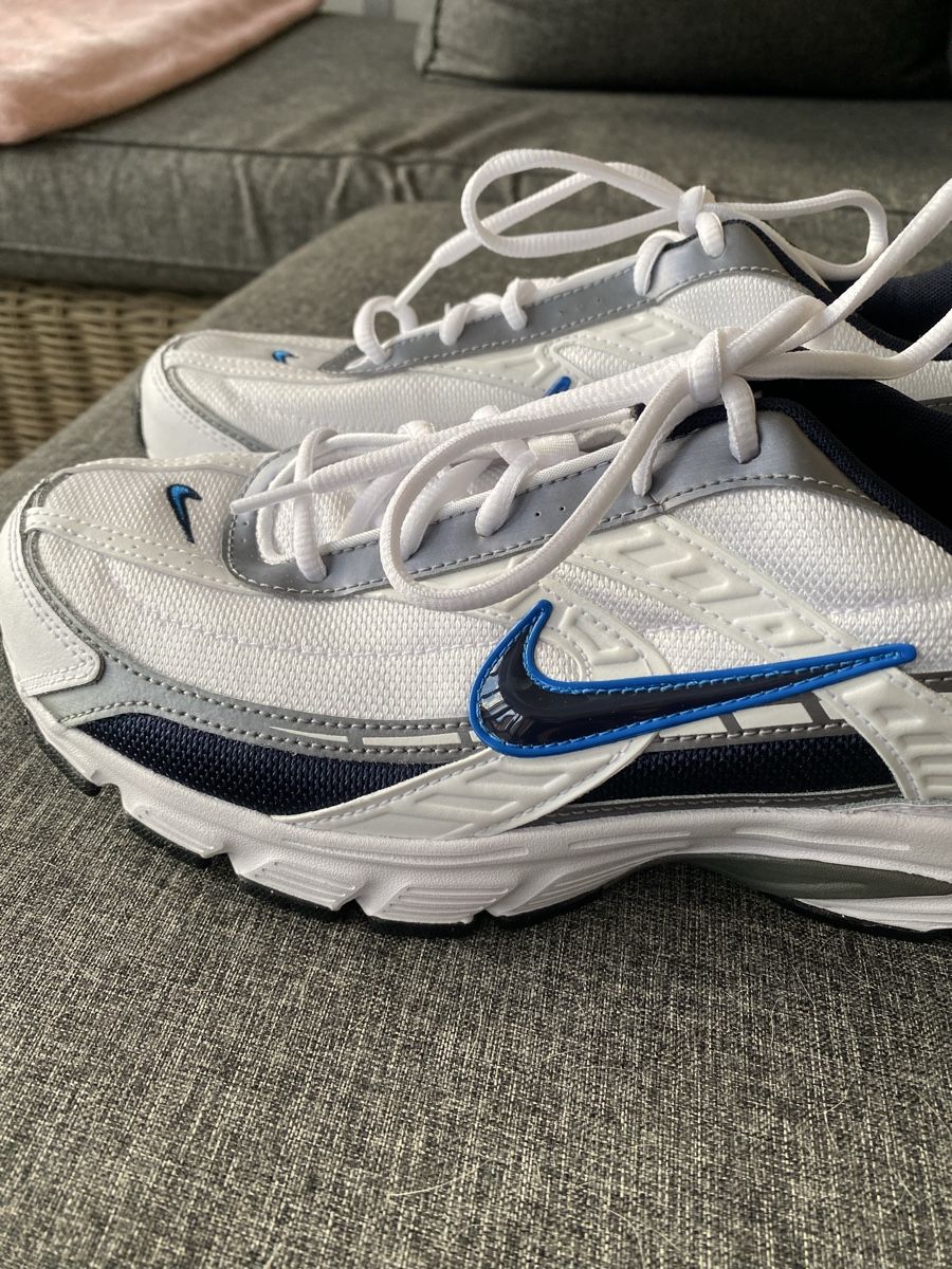 Nike Herrenschuhe: Nike Sneaker – Neu und originalverpackt aus Thun von reb_qd7f 3