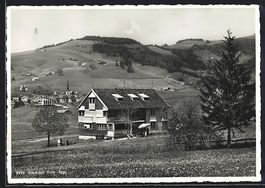 Gais /App., Ruehüsli mit Blick zum Ort
