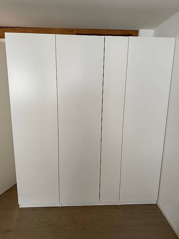Armadi: IKEA PAX Kleiderschrank weiss – Usato da Winterthur venduto da kat_s9nl