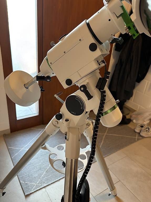 Sky-Watcher Telescopi: Skywatcher 150PDS with HEQ5 Pro - brand new – Usato da Zürich venduto da whiter3bbit 3