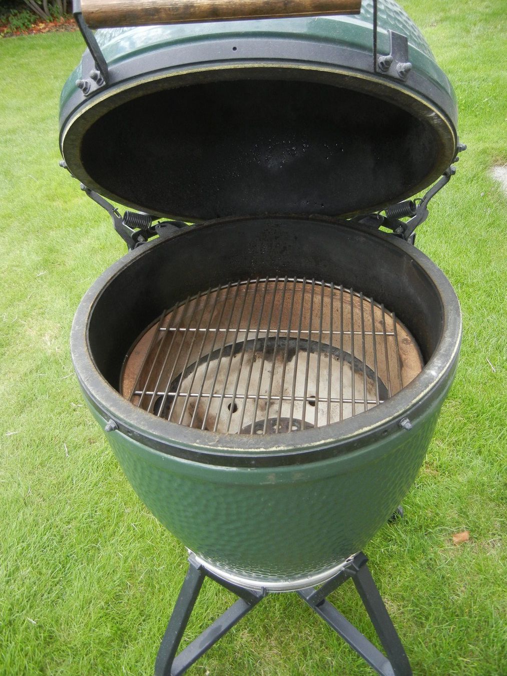 Big Green Egg Grills: Grill Big Green Egg Large – Neu (gemäss Beschreibung) aus Langendorf von sonntag10 4