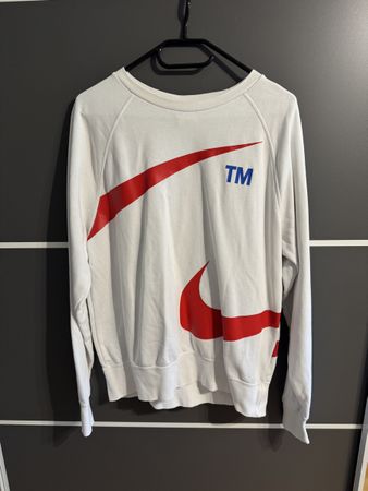 Nike TM Swoosh Sweater weiss