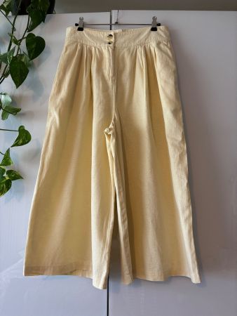 VERO MODA hellgelbe cropped Sommerhose mit Leinen Gr. M