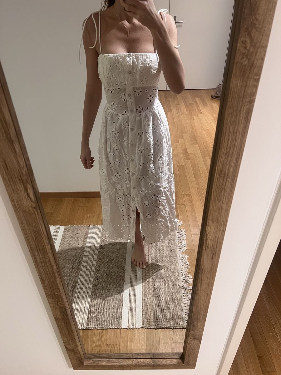 Kleider: White summer Dress – Gebraucht aus Zurich von amf_k7k2