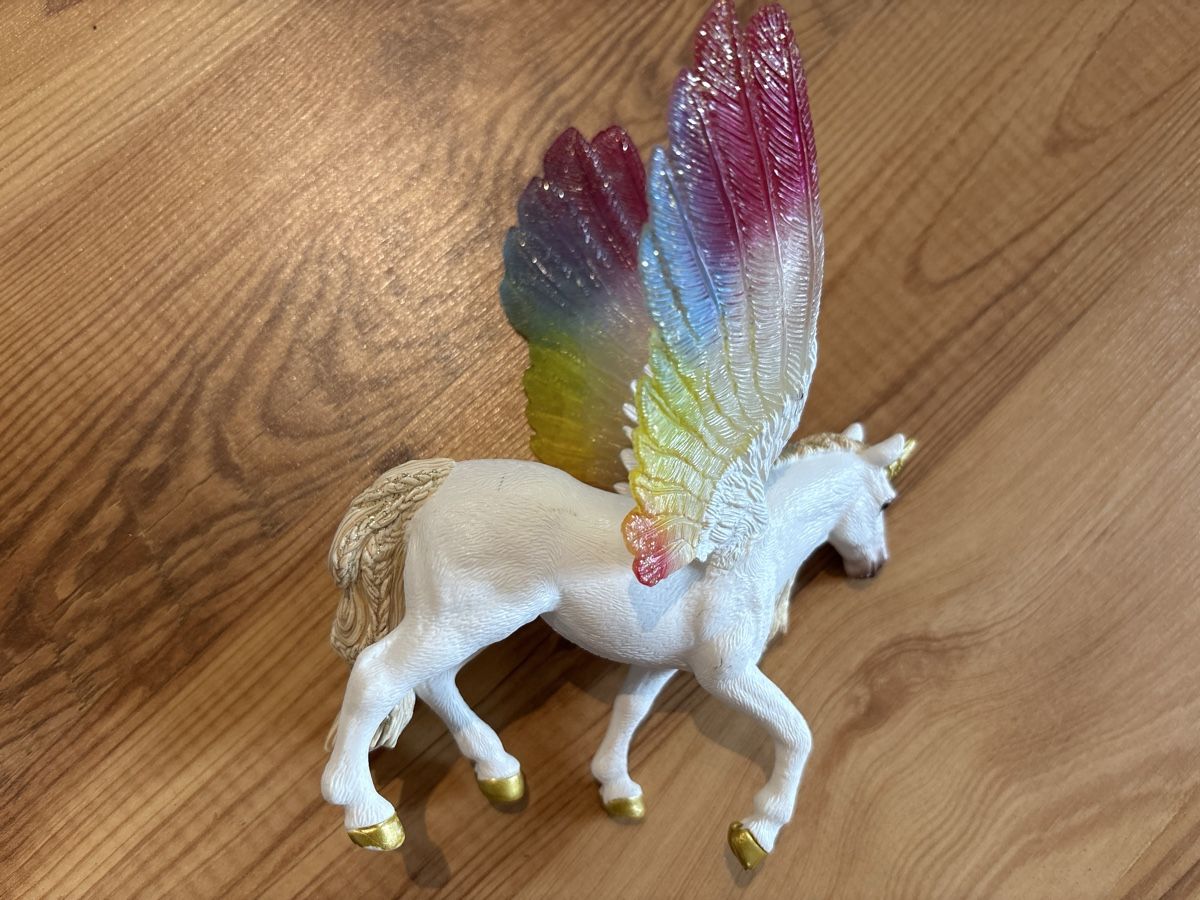 Schleich Figurines: Schleich Bayala Regenbogeneinhorn – D'occasion à Freienwil par leonie84 1