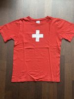 Rotes T-Shirt mit Schweizer Kreuz, Gr. 158/164, Top!