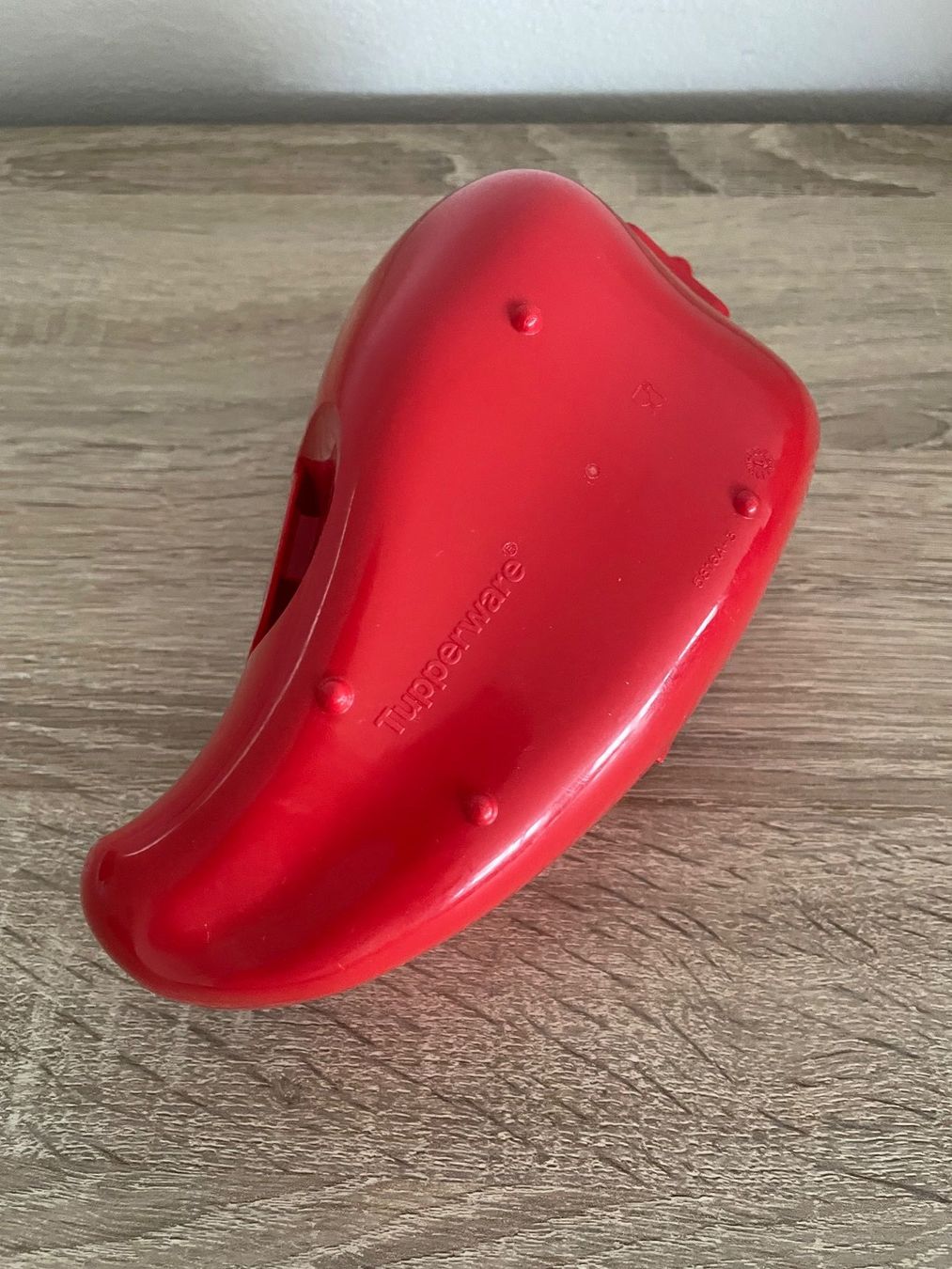 Tupperware Contenitori & Simili: Tupperware récipient poivron – Usato da Chevroux venduto da nwrmlngr 1