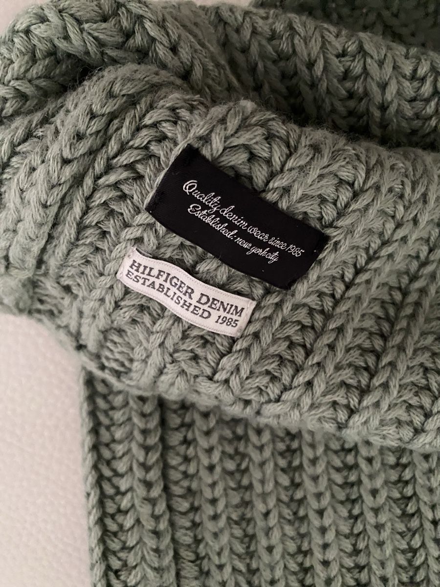 Tommy Hilfiger Foulard & Sciarpe: Tommy Hilfiger Loop – Usato da Opfikon venduto da Luis144 4